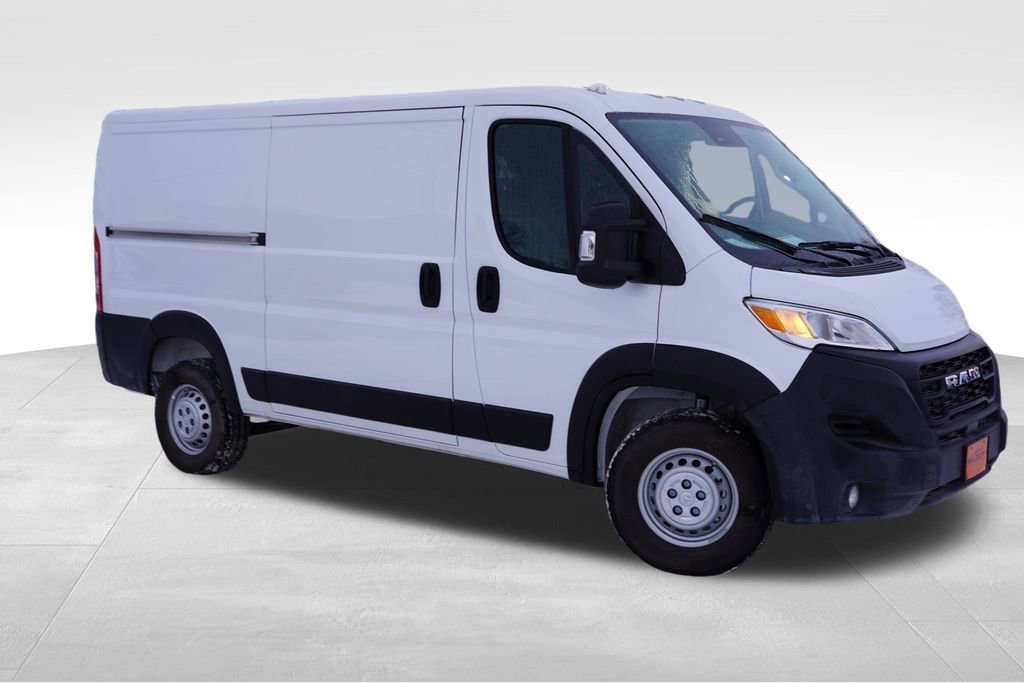 Used 2025 RAM ProMaster 2500 w/ Convenience Group image 2