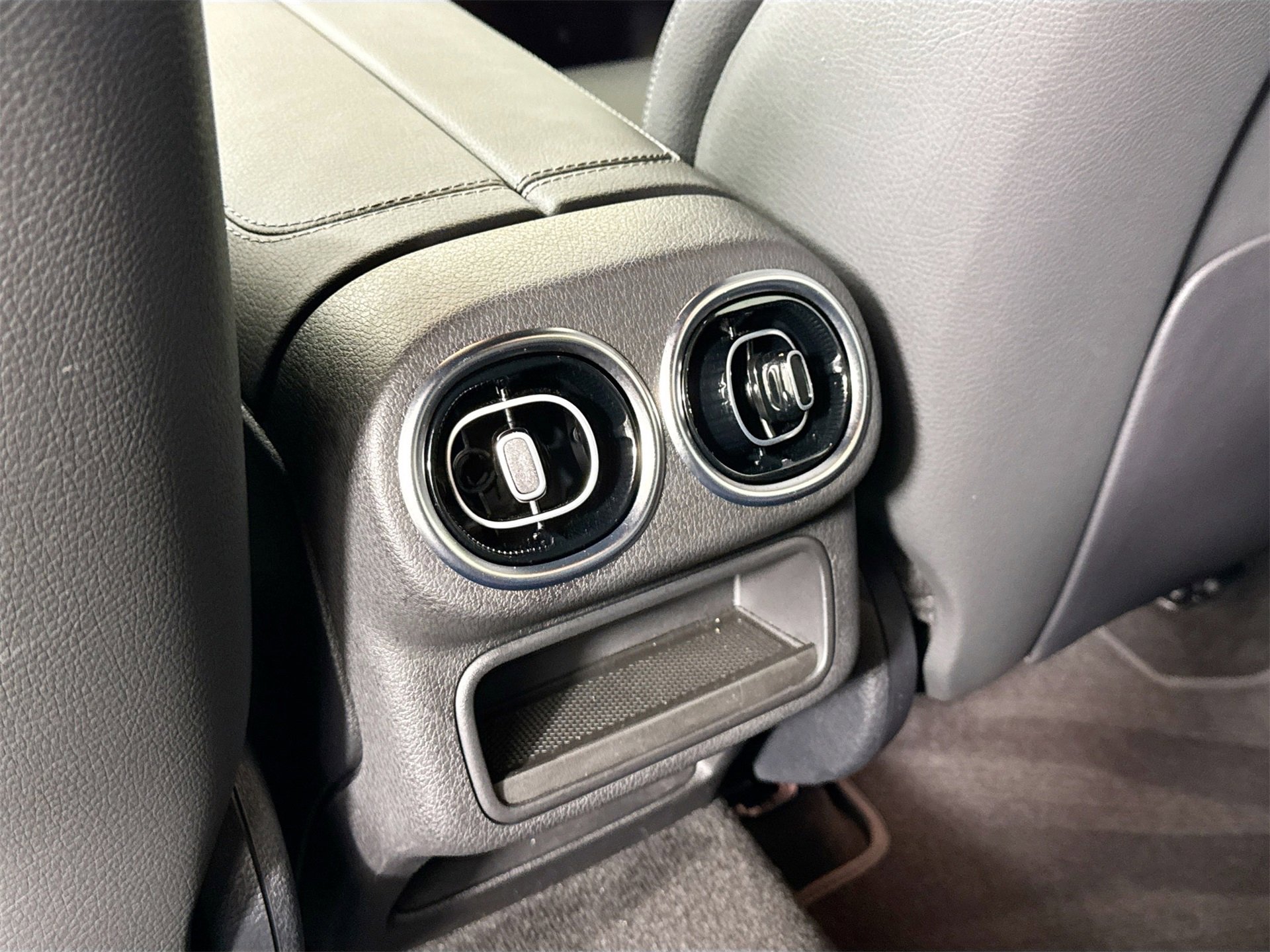 Certified 2025 Mercedes-Benz GLC 300 image 27