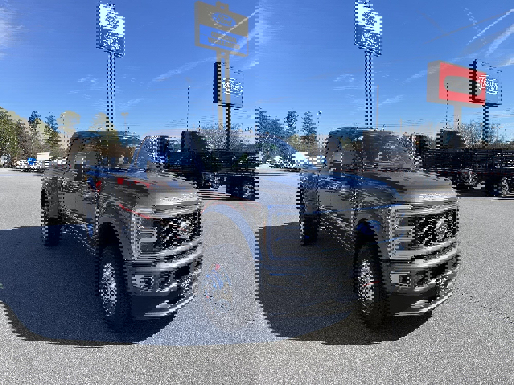 New 2026 Ford F450 Platinum w/ Platinum Plus Package image 10