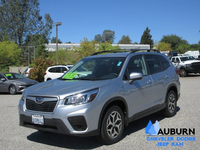 Used 2019 Subaru Forester Premium w/ All-Weather Package image 3