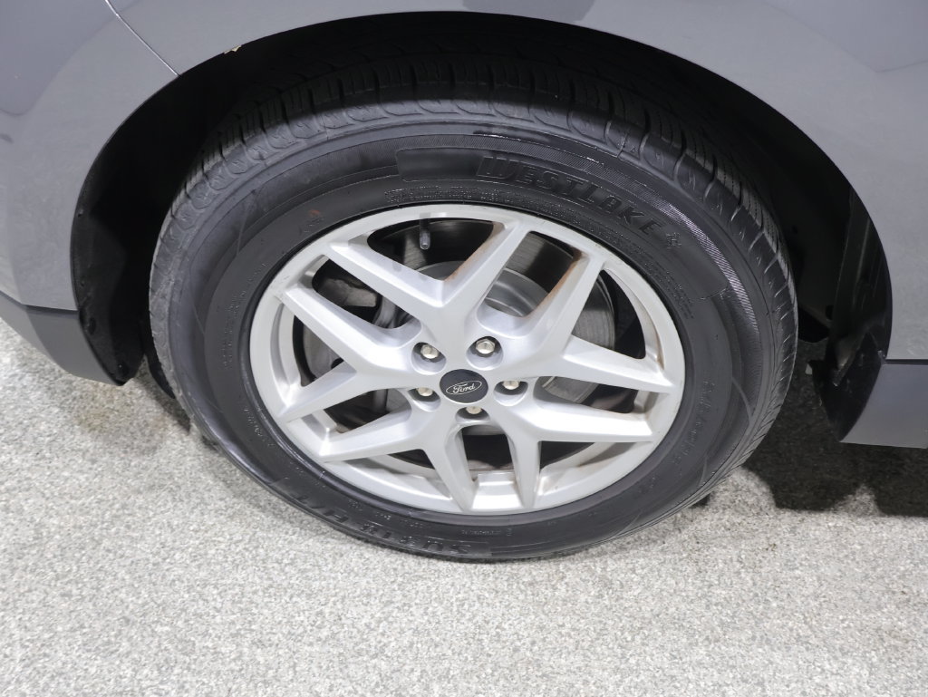 Used 2023 Ford Edge SEL AWD/4WD image 9