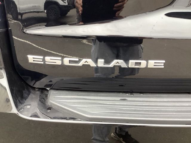 Used 2024 Cadillac Escalade ESV Premium Luxury image 38