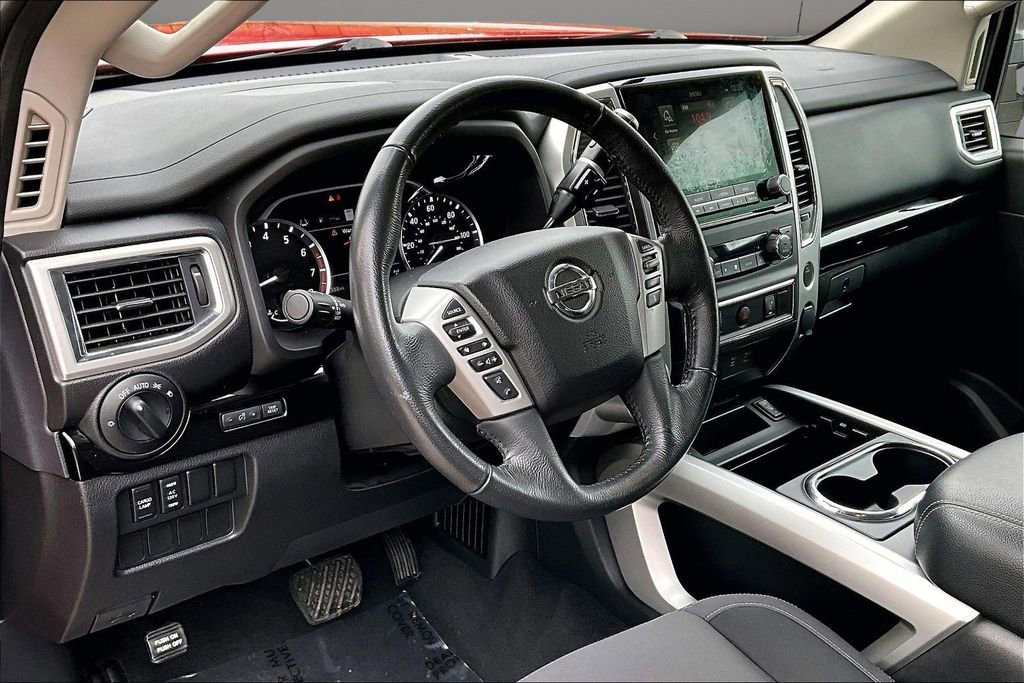 Used 2020 Nissan Titan SV w/ SV Convenience Package image 17