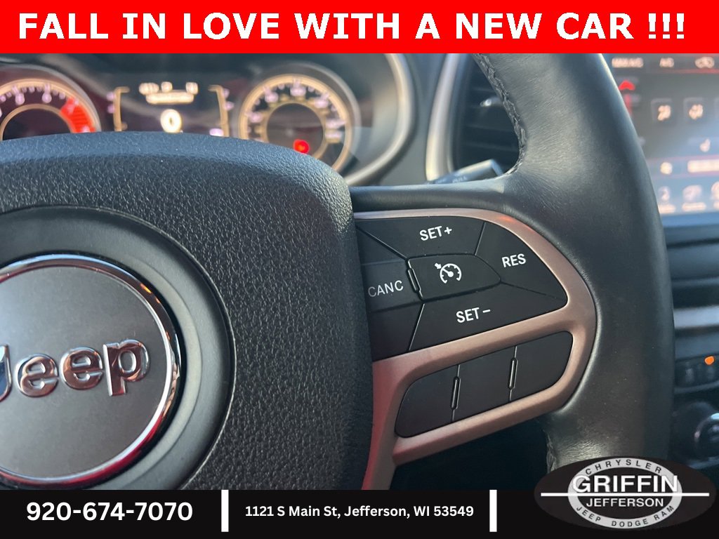 Used 2017 Jeep Cherokee Latitude w/ Cold Weather Group image 23