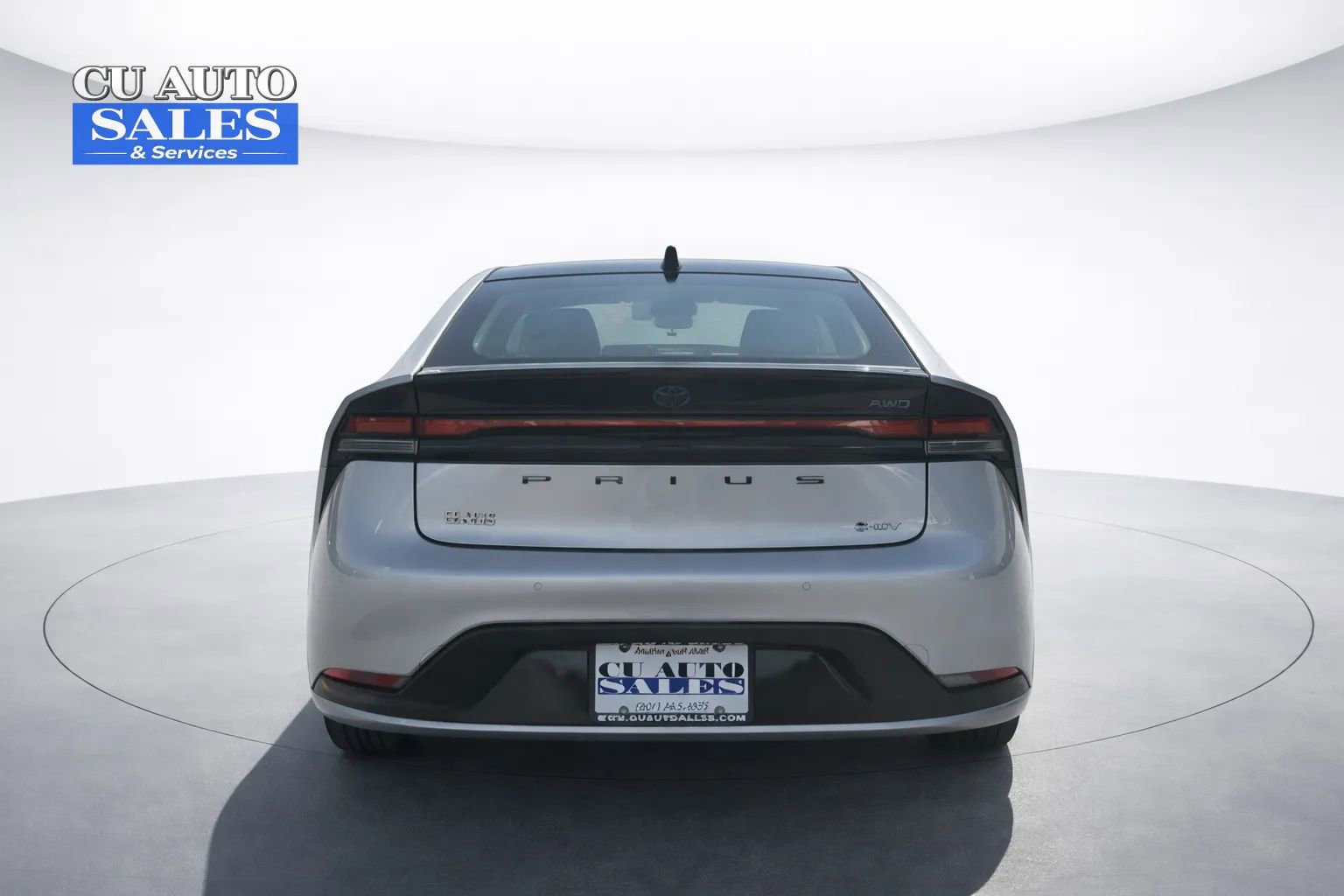 Used 2024 Toyota Prius Limited w/ Limited Premium Package image 6