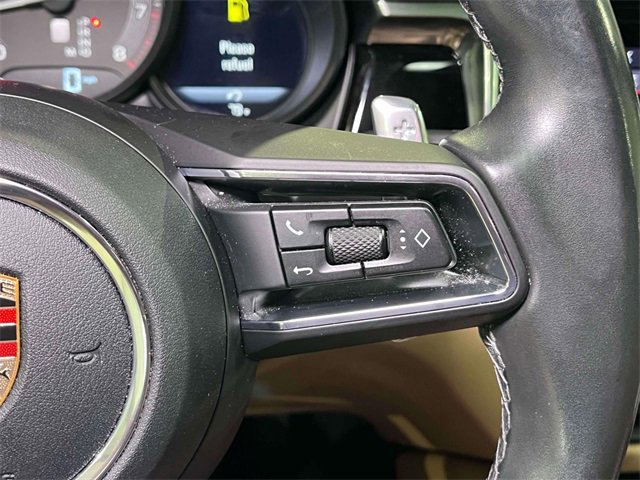 Used 2022 Porsche Macan w/ Premium Package Plus image 41