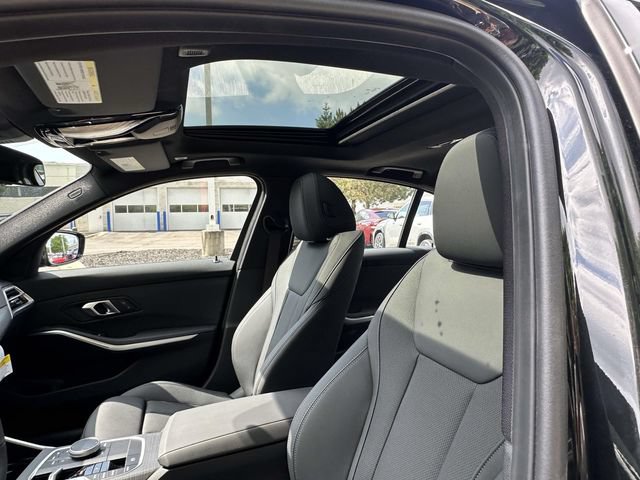 New 2026 BMW 330i xDrive Sedan w/ M Sport Package AWD/4WD image 14