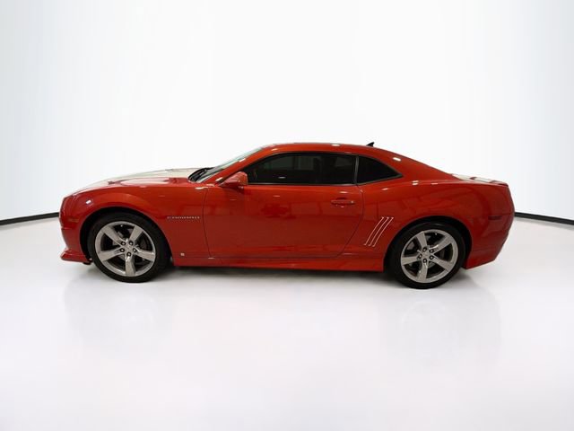 Used 2010 Chevrolet Camaro SS w/ Interior Accent Trim Package RWD image 4