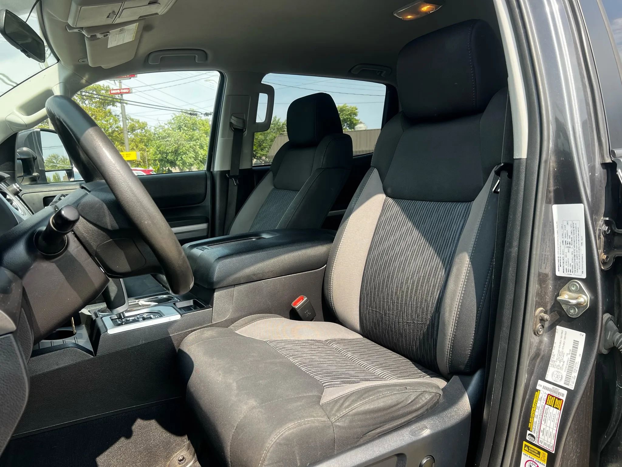 Used 2016 Toyota Tundra SR5 image 15