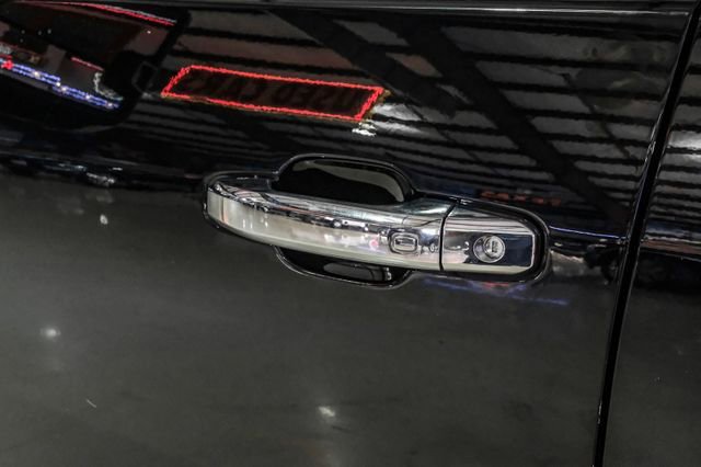 Used 2022 Chevrolet Silverado 2500 LTZ image 32