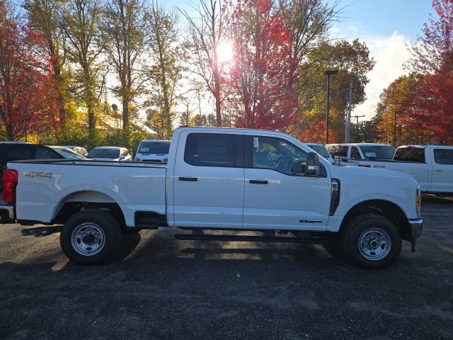 New 2026 Ford F350 XL image 2