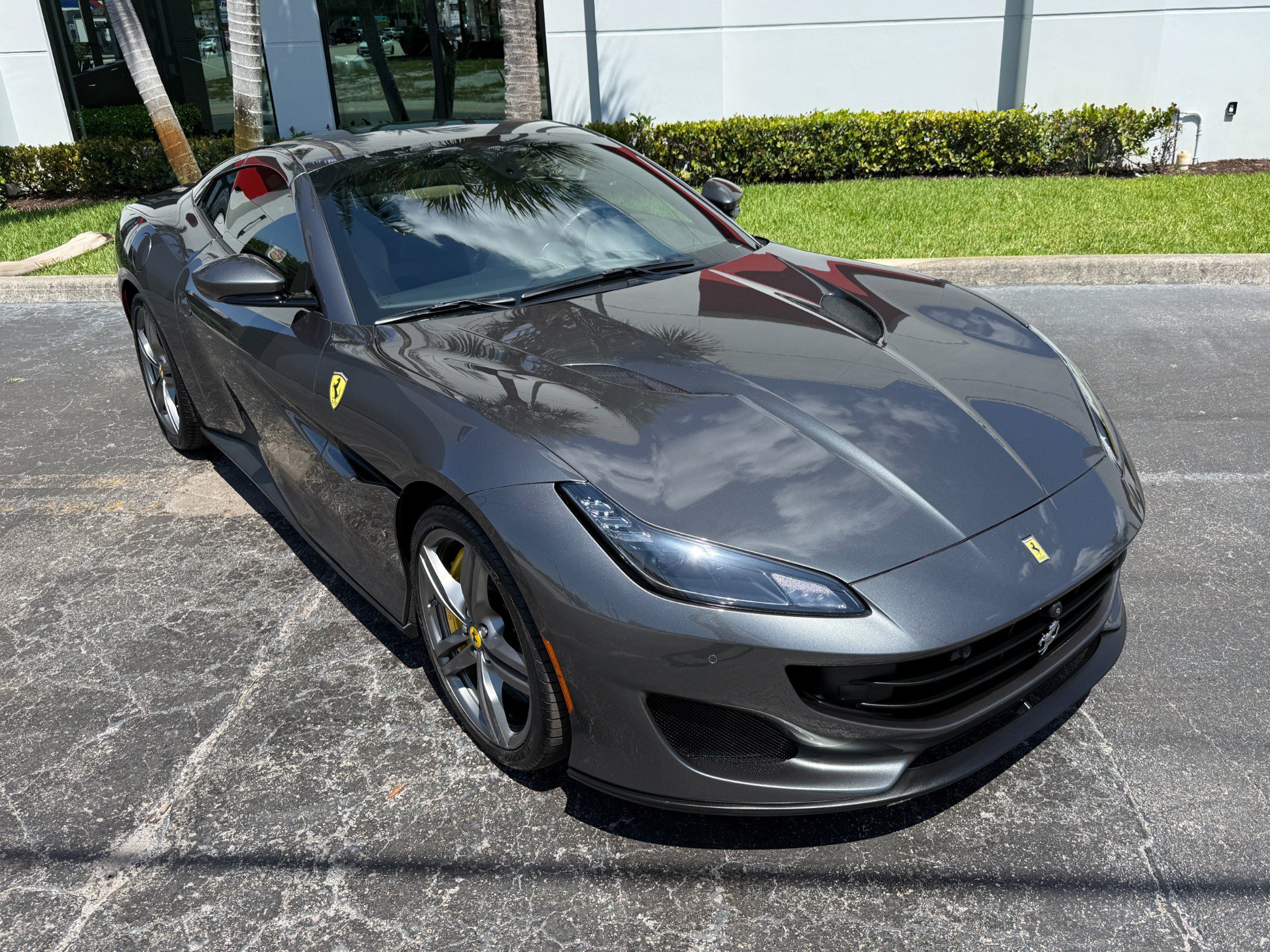 Used 2019 Ferrari Portofino RWD image 27