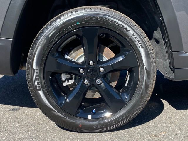 New 2025 Jeep Grand Cherokee L Limited w/ Black Appearance Package image 17