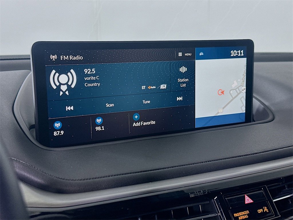 Used 2023 Acura MDX SH-AWD w/ Technology Package image 29