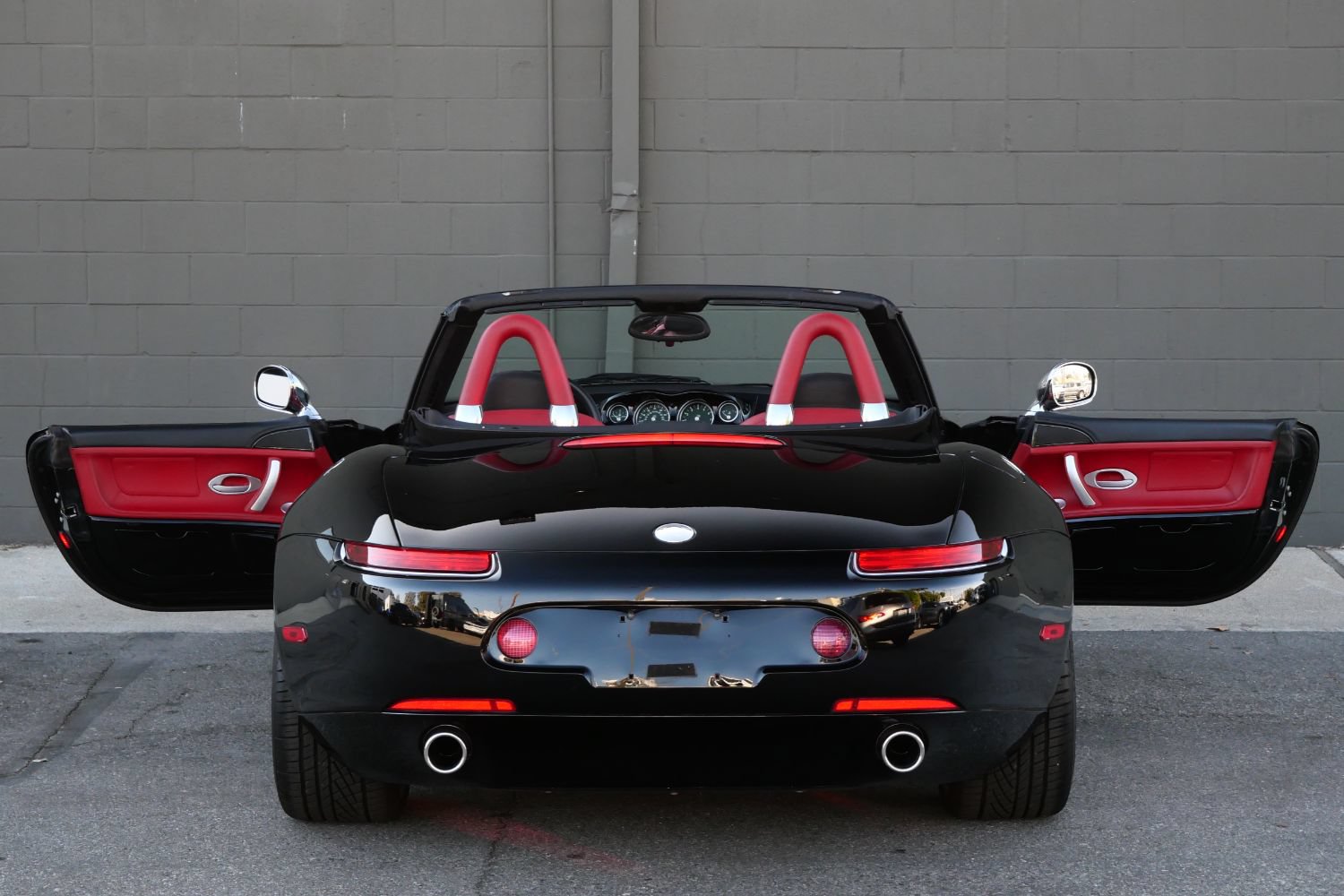 Used 2001 BMW Z8 RWD image 8