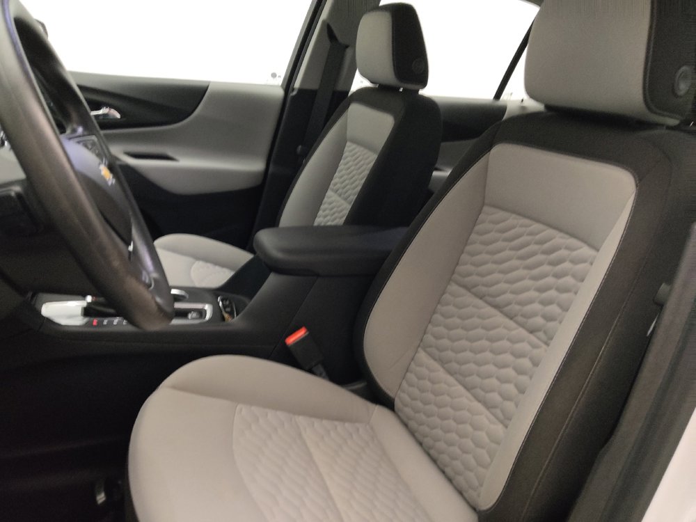 Used 2018 Chevrolet Equinox LS FWD image 17