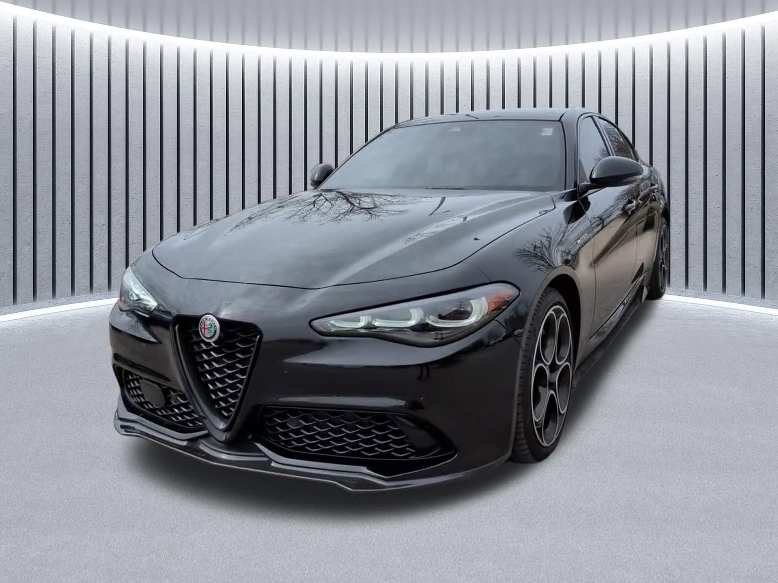 Used 2024 Alfa Romeo Giulia Veloce image 21