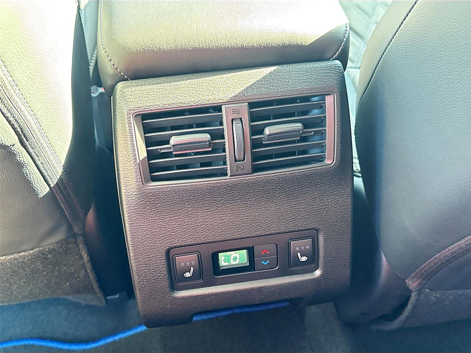 New 2025 Mitsubishi Outlander SEL image 26