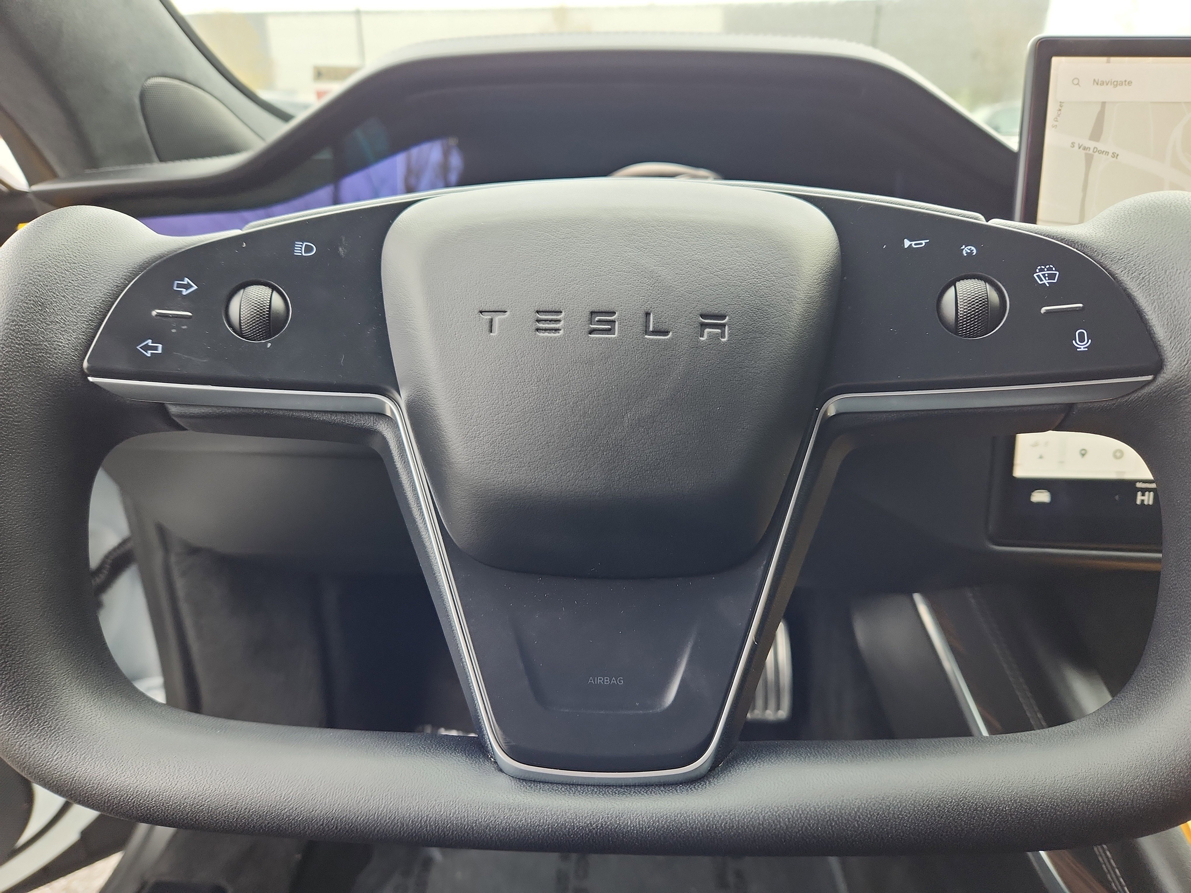 Used 2021 Tesla Model S Plaid image 17