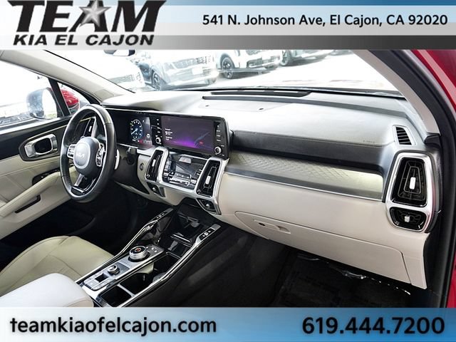 Certified 2023 Kia Sorento SX Prestige AWD/4WD image 11