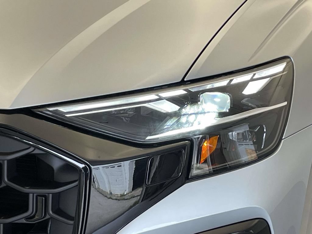 New 2026 Audi Q8 Premium Plus AWD/4WD image 15