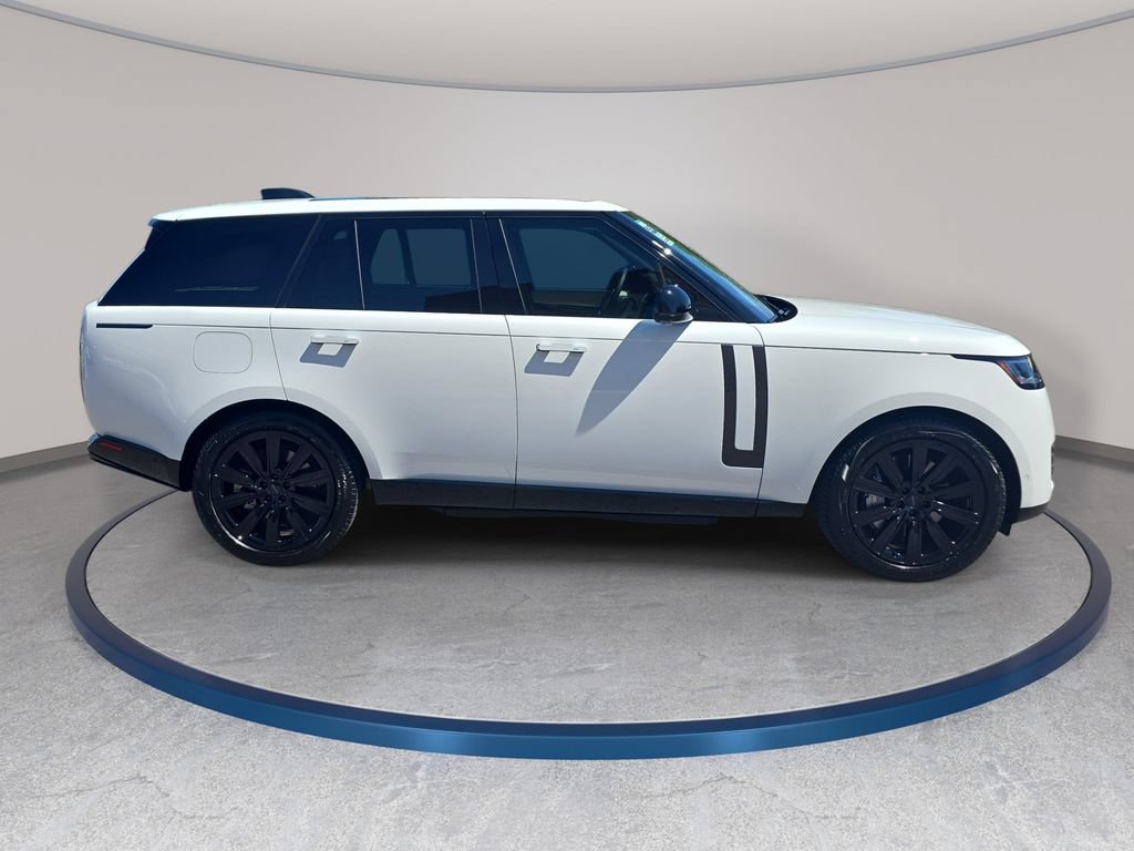 Certified 2026 Land Rover Range Rover SE AWD/4WD image 5
