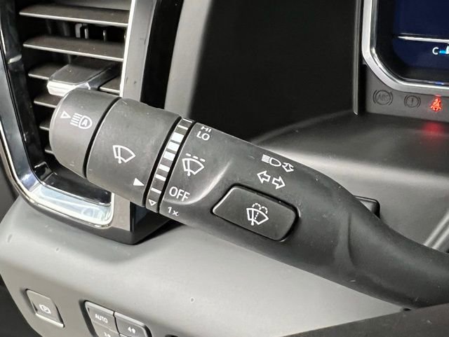 Used 2024 GMC Sierra 2500 Denali Ultimate AWD/4WD image 31