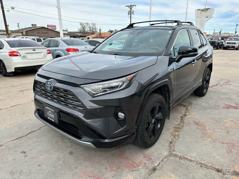 Used 2020 Toyota RAV4 XSE AWD/4WD image 3