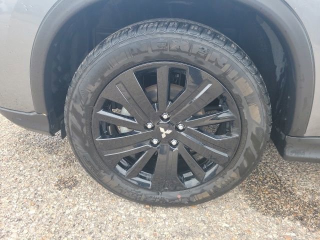 Used 2025 Mitsubishi Outlander Sport LE image 24