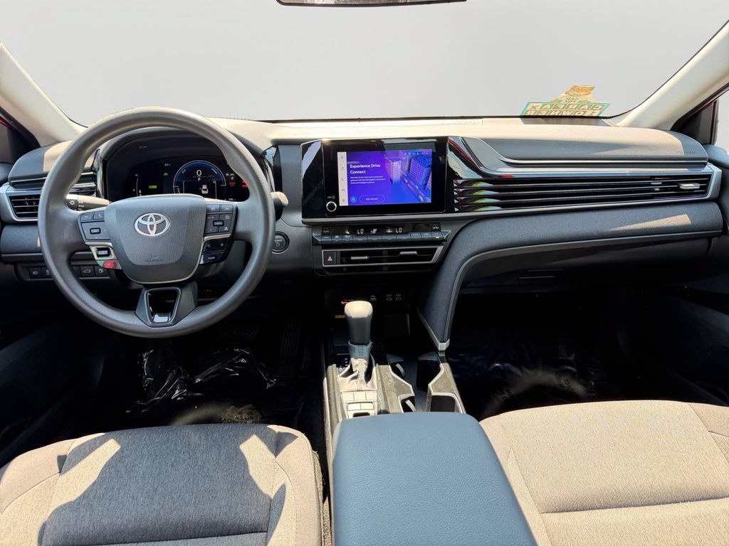 Used 2025 Toyota Camry LE FWD image 16
