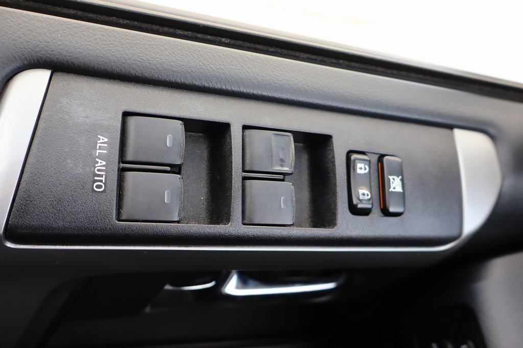 Used 2016 Toyota 4Runner SR5 image 28