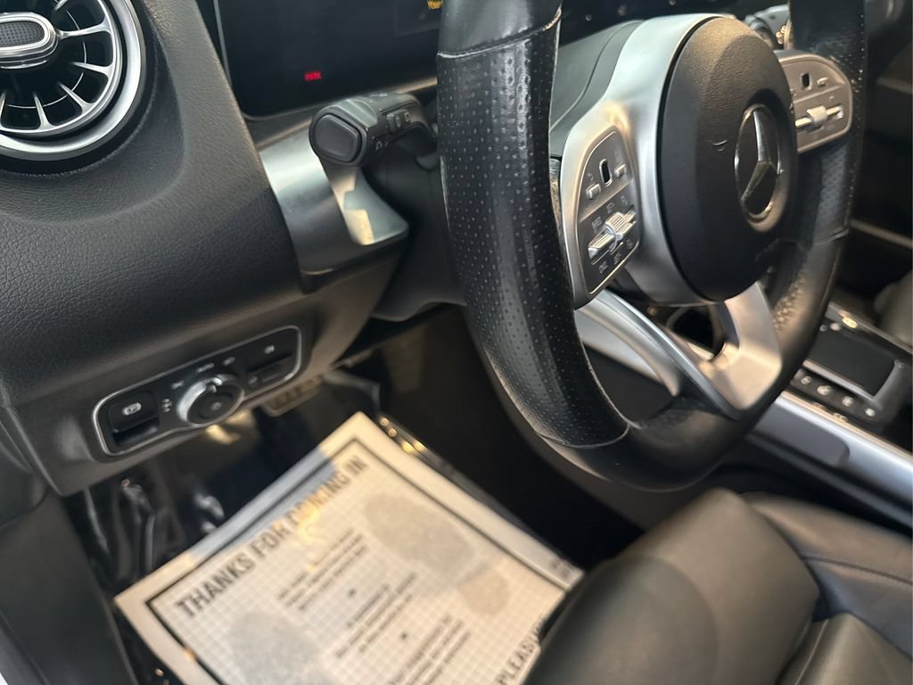 Used 2021 Mercedes-Benz GLB 250 image 25