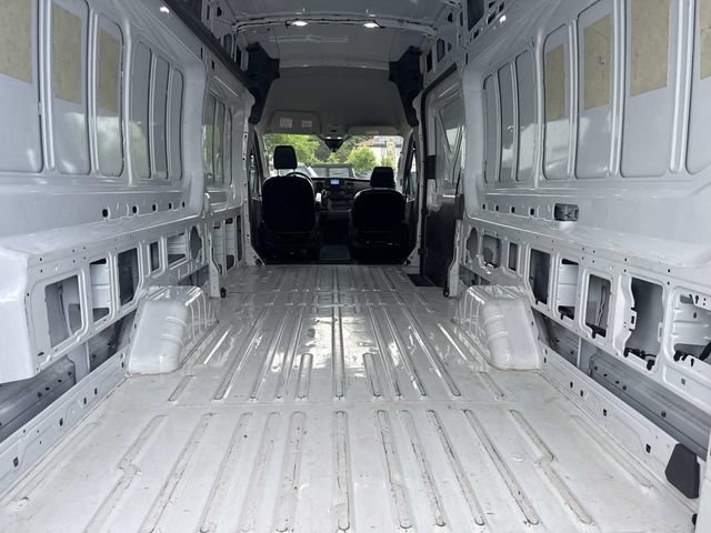 Used 2025 Ford Transit 250 148 High Roof Extended RWD image 5