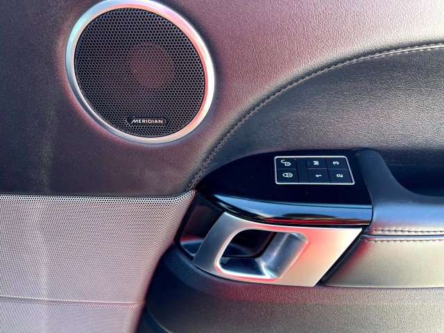 Used 2018 Land Rover Range Rover Sport HSE image 74