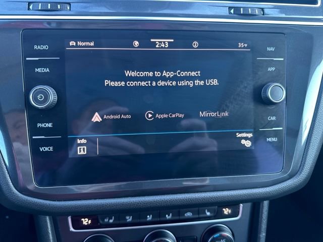 Certified 2021 Volkswagen Tiguan SEL w/ 3rd Row Seat Package image 26