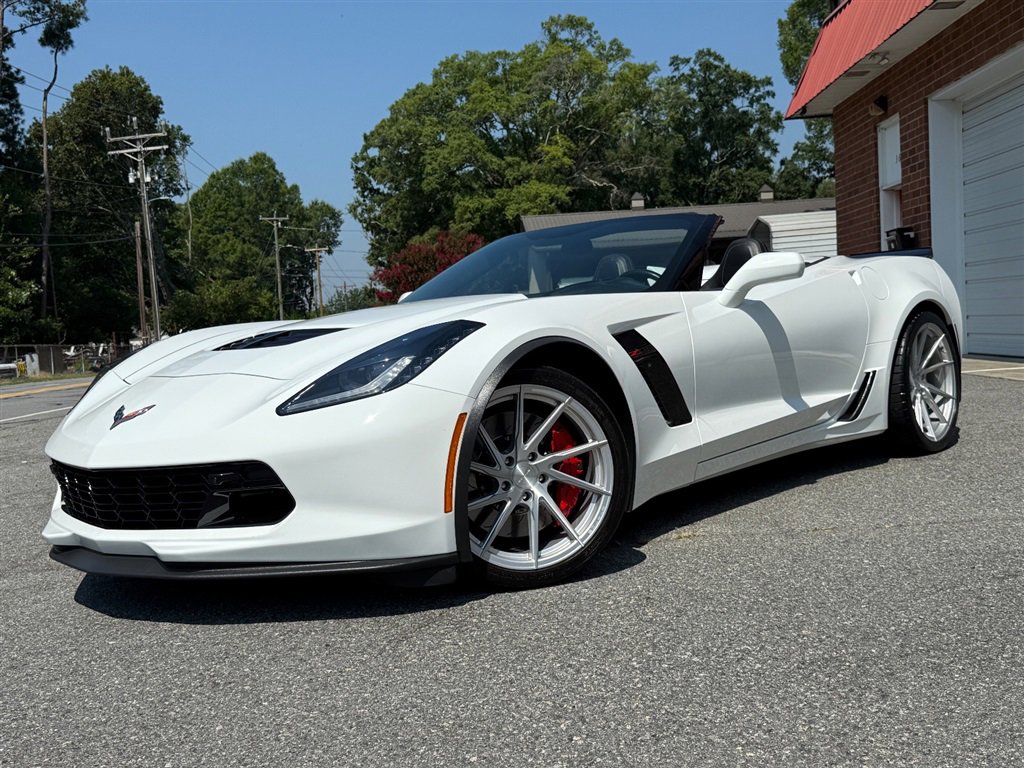 Used 2016 Chevrolet Corvette Z06 w/ 3LZ Preferred Equipment Group image 5