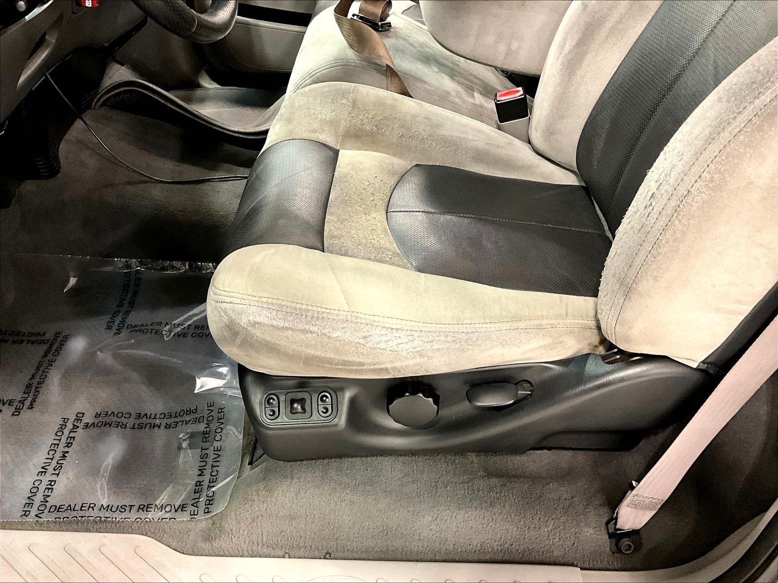 Used 2004 Ford F150 Lightning RWD image 31