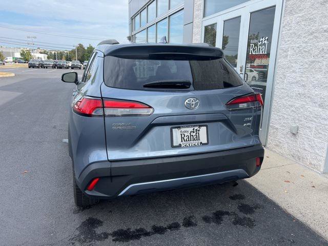 Certified 2024 Toyota Corolla Cross XLE image 5