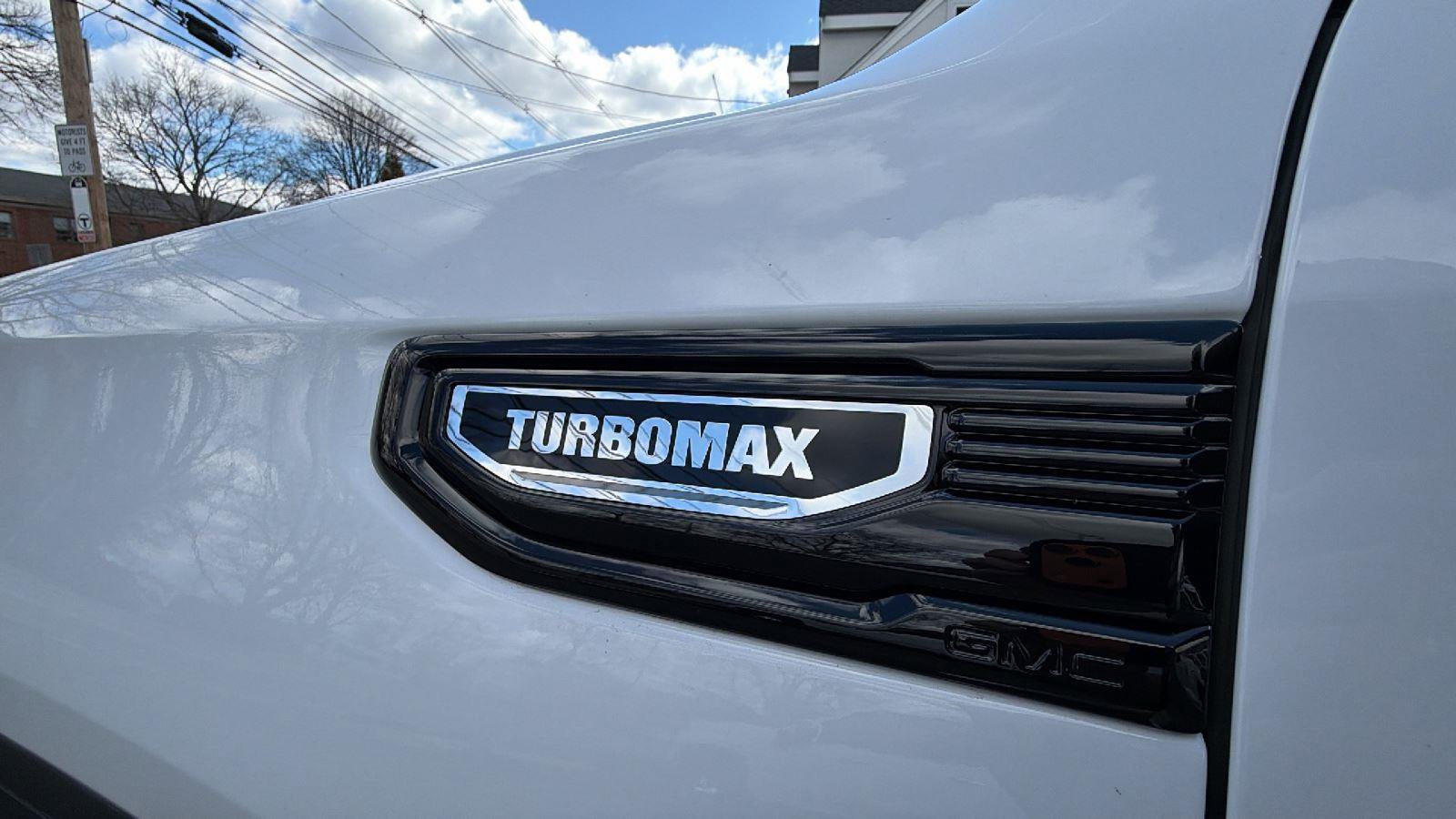 New 2026 GMC Sierra 1500 Elevation image 9