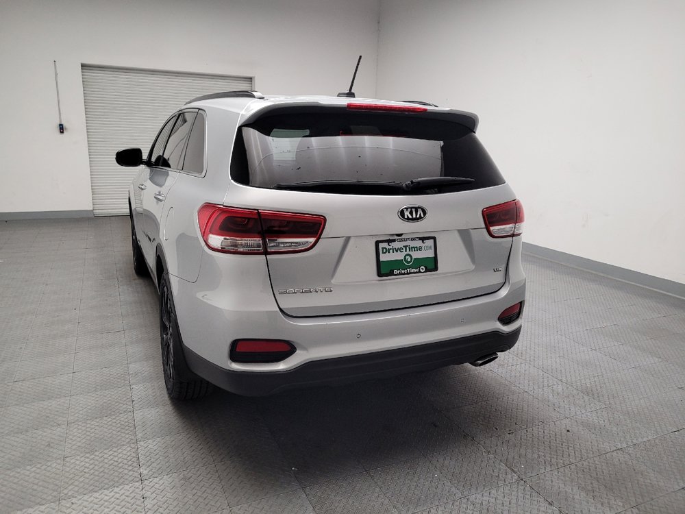 Used 2019 Kia Sorento S AWD/4WD image 6