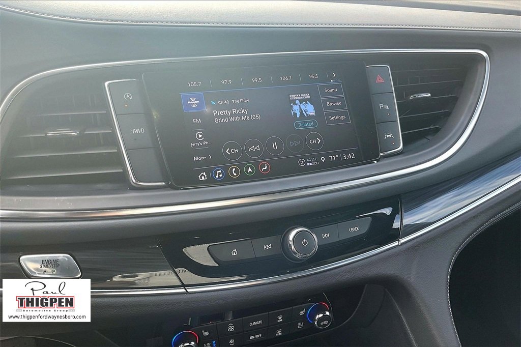 Used 2024 Buick Enclave Premium image 6