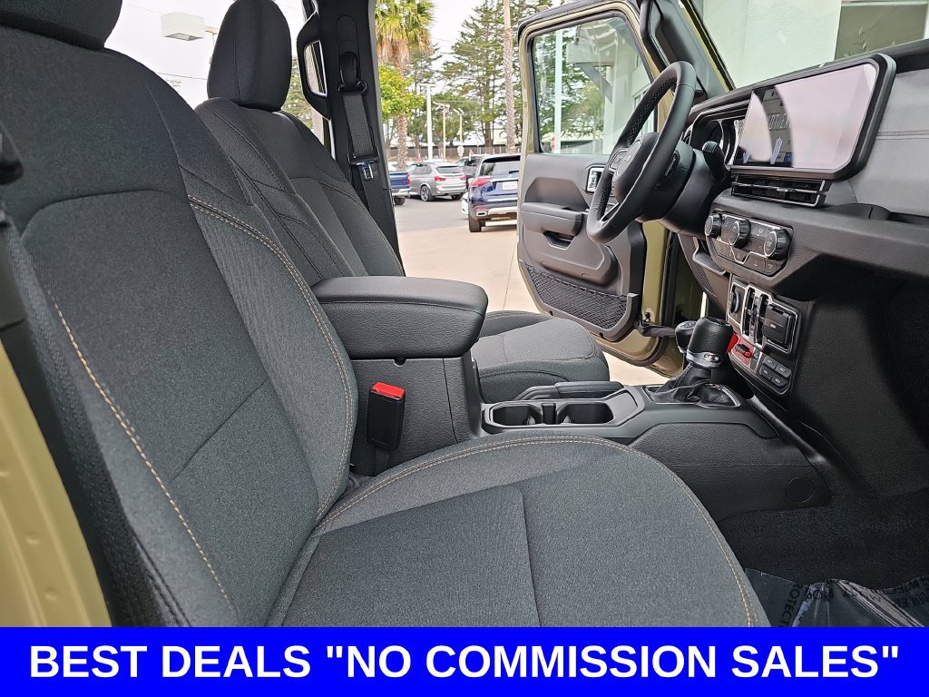 New 2026 Jeep Gladiator Sport AWD/4WD image 10
