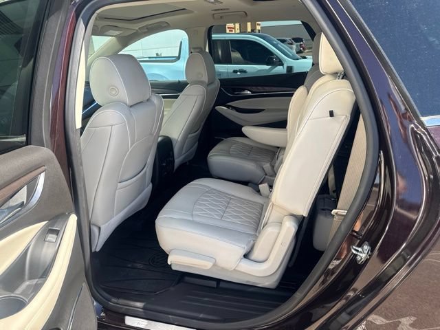 Used 2023 Buick Enclave Avenir w/ Avenir Technology Package AWD/4WD image 7