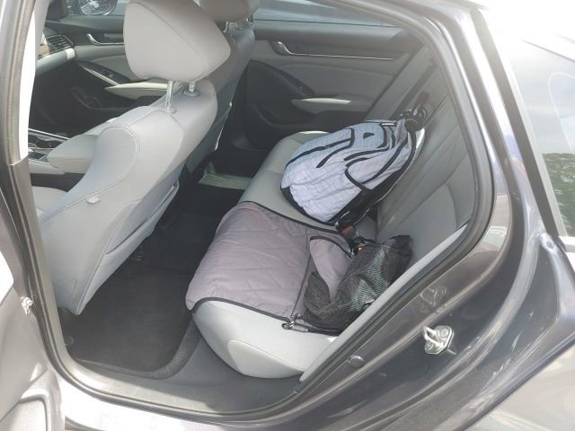 Used 2018 Honda Accord EX image 13