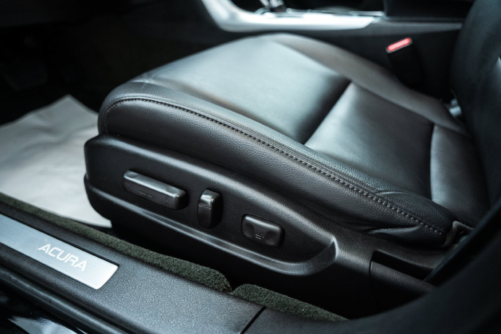 Used 2018 Acura TLX FWD image 34