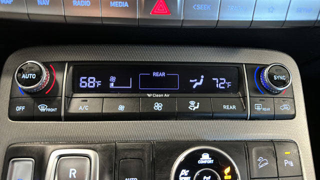 Used 2021 Hyundai Palisade SEL w/ Premium Package AWD/4WD image 18