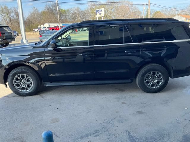 Used 2025 Ford Expedition Max Active RWD image 3