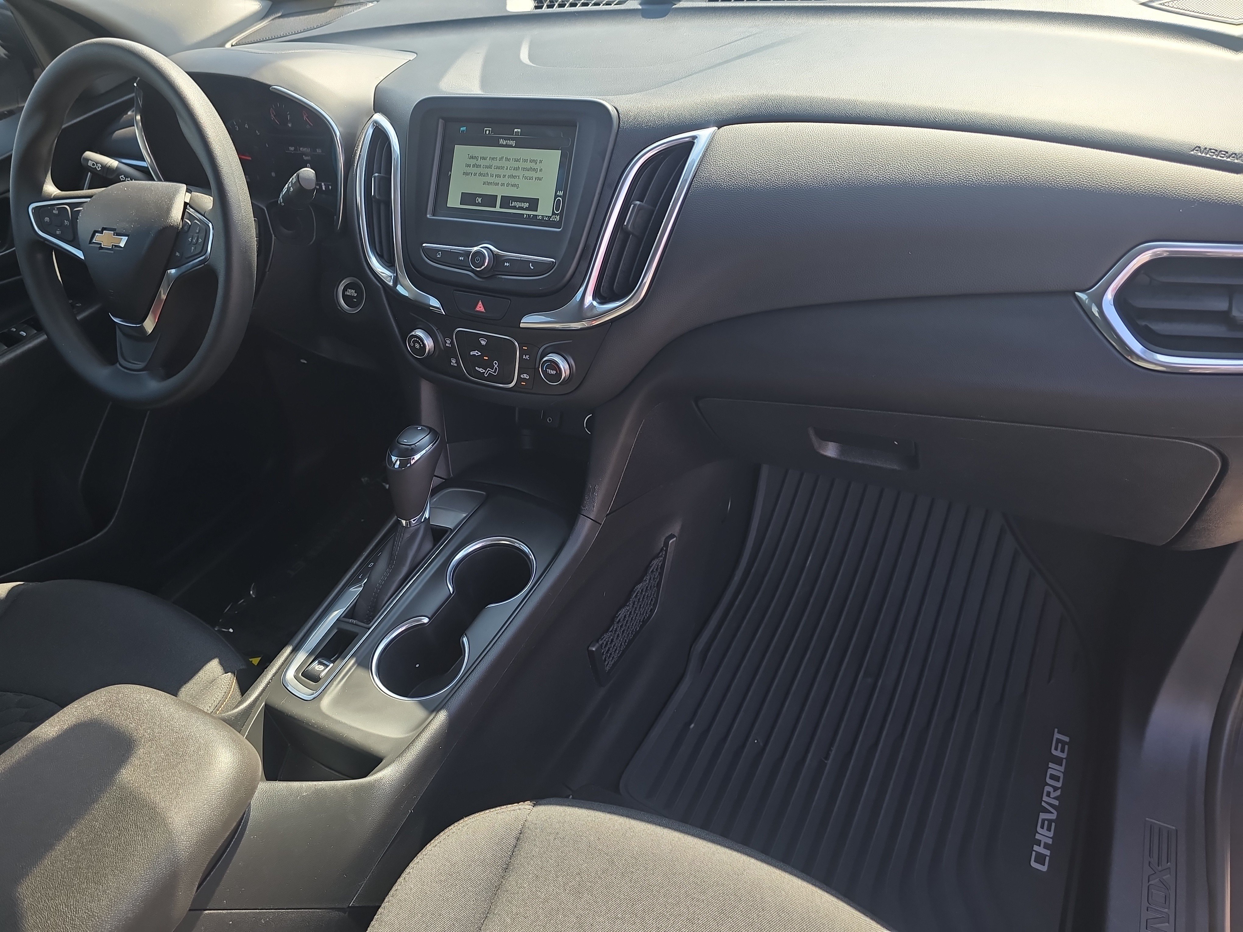 Used 2018 Chevrolet Equinox LT FWD image 11