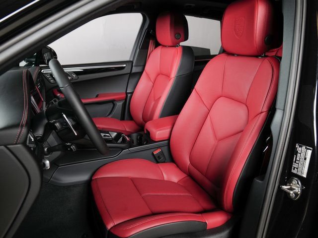 New 2026 Porsche Macan S AWD/4WD image 5