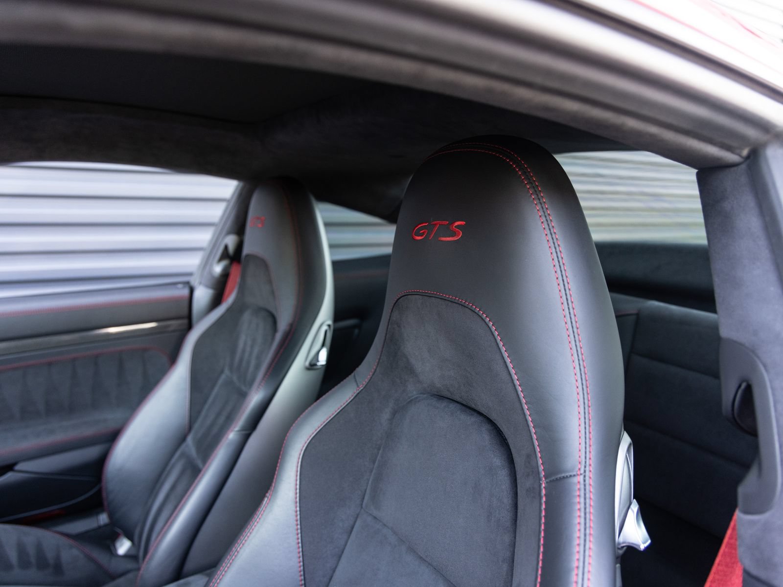 Certified 2019 Porsche 911 Carrera GTS RWD image 25